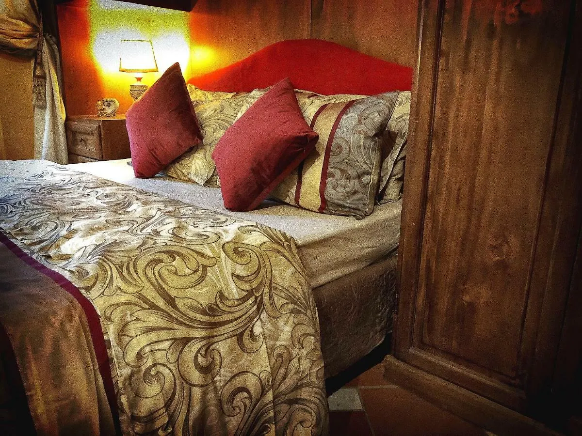 Cozy Apartment In Central Position Florence